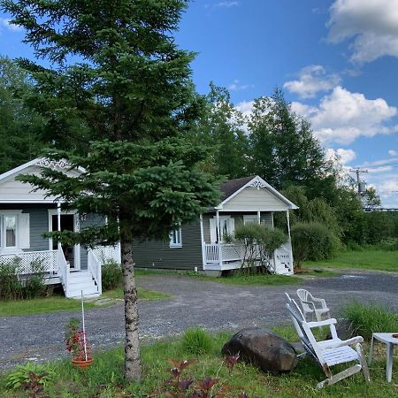 Motel & Chalets --Shefford-Waterloo- Habitation Forest Luaran gambar