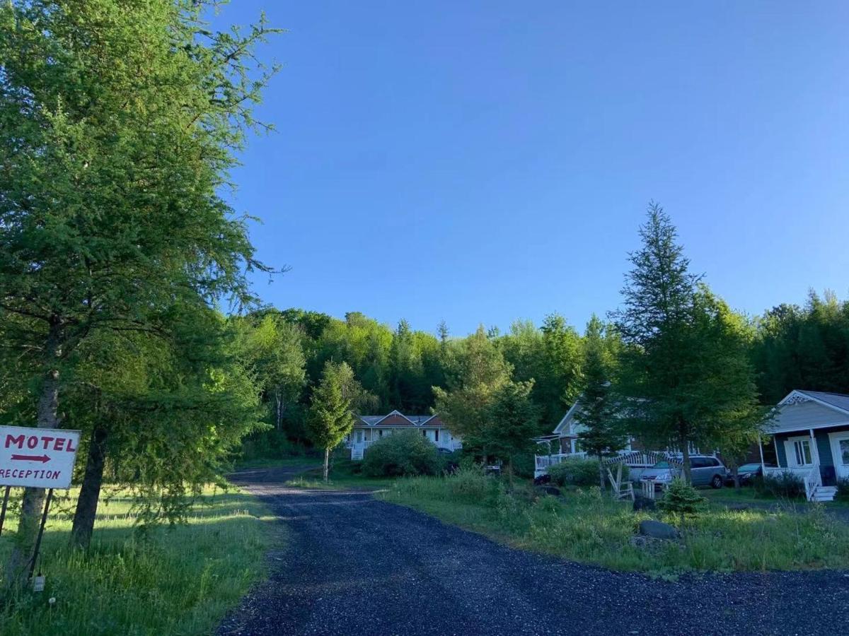 Motel & Chalets --Shefford-Waterloo- Habitation Forest Luaran gambar