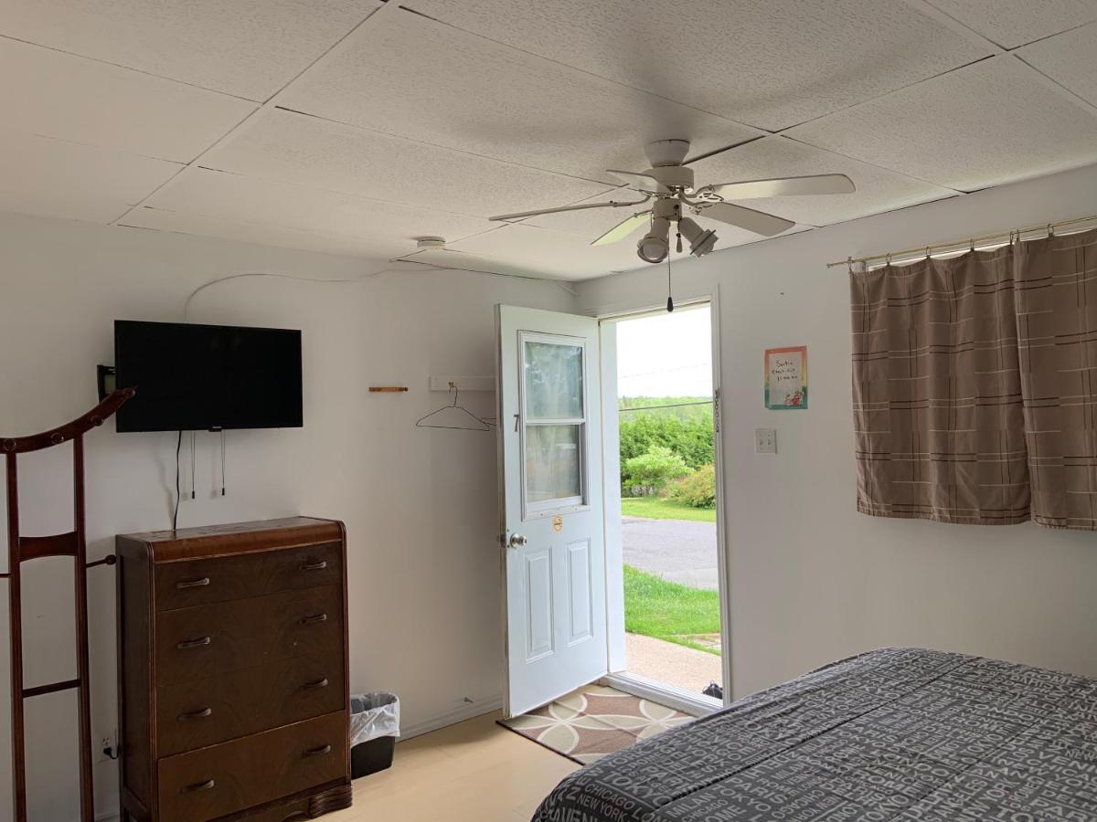 Motel & Chalets --Shefford-Waterloo- Habitation Forest Luaran gambar