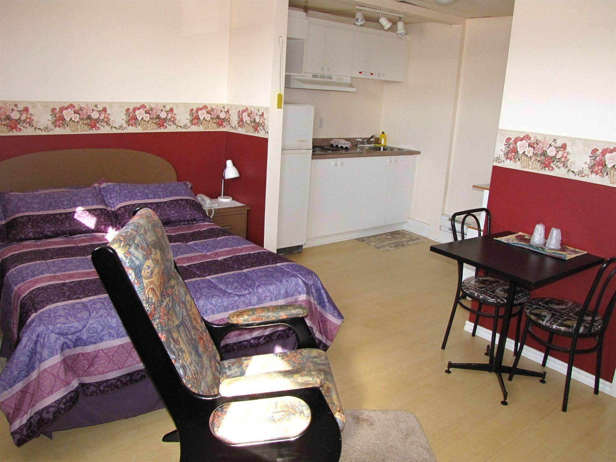 Motel & Chalets --Shefford-Waterloo- Habitation Forest Luaran gambar