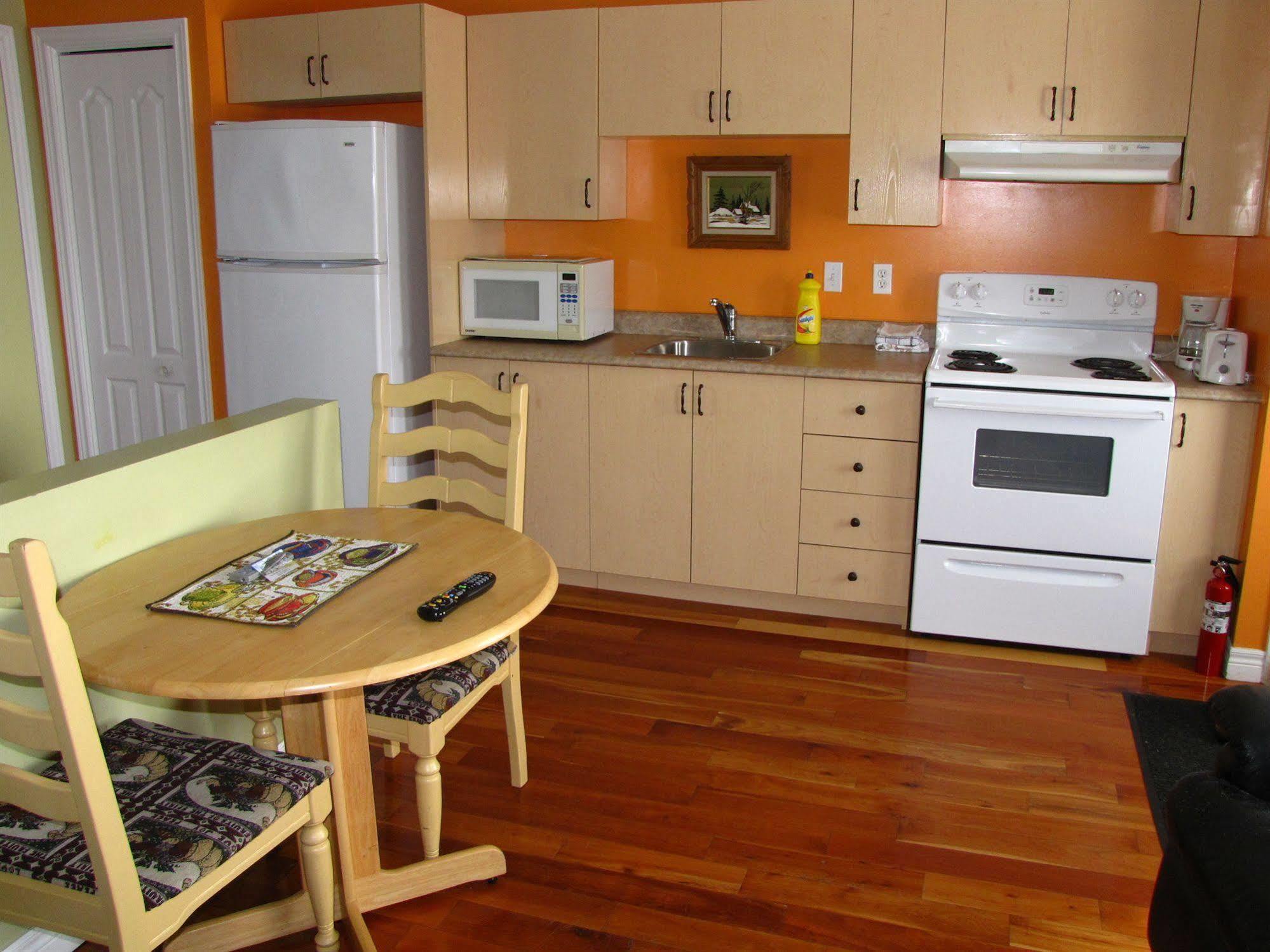 Motel & Chalets --Shefford-Waterloo- Habitation Forest Luaran gambar